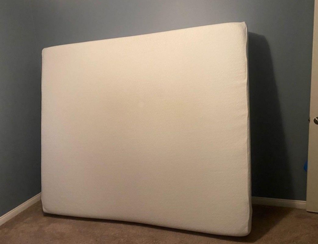 Cal King Memory Foam Mattress 