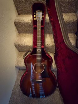 Taylor 224ce-K DLX Koa Acoustic-Electric Guitar – Mint Condition w/ Original Case