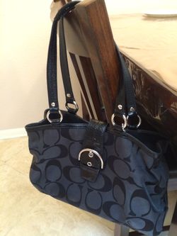 Coach branded good condition handbag purse