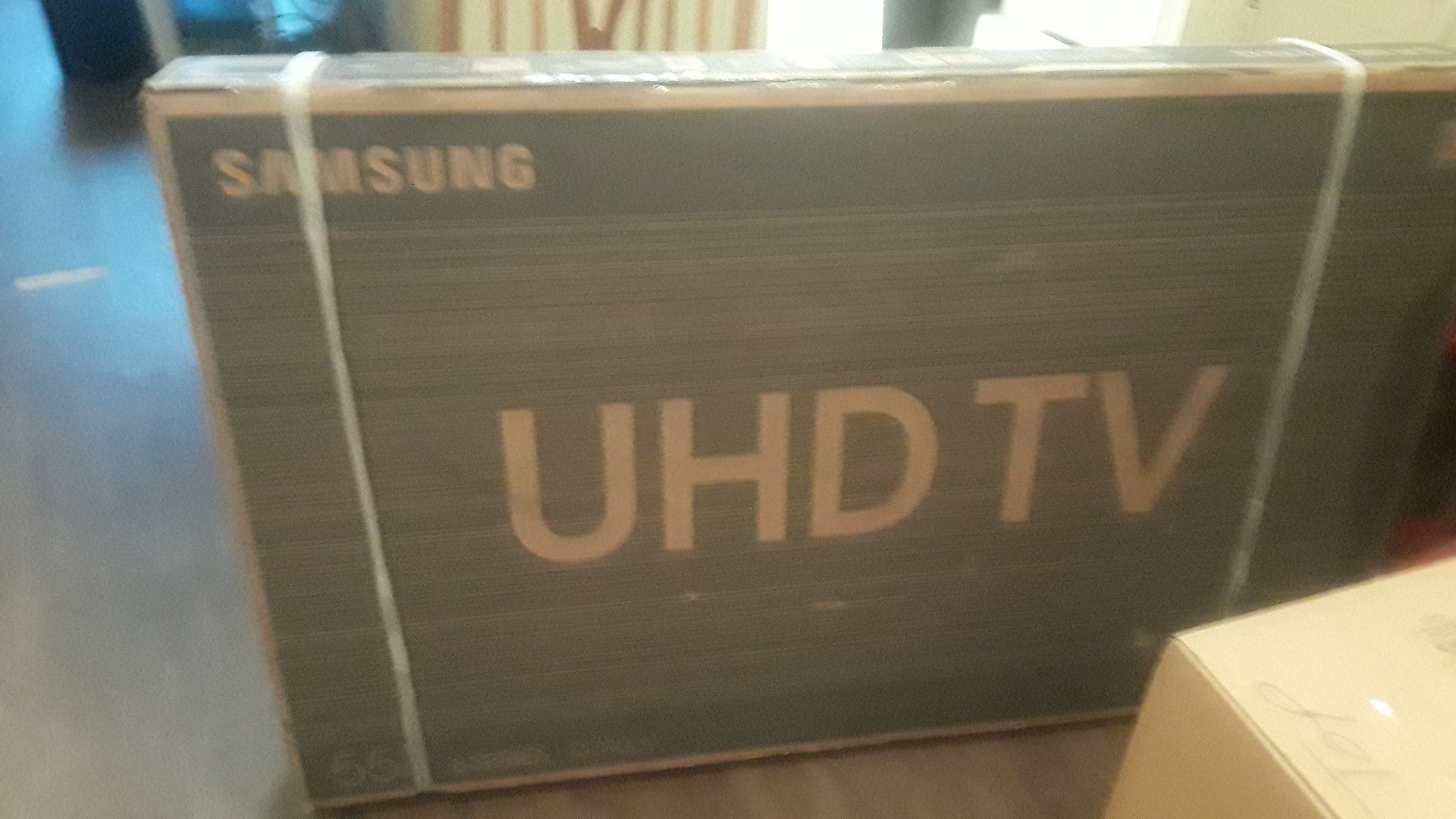 Samsung 55"in the box uhdtv model # UN55RU8000F