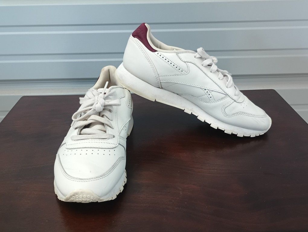 Reebok Classic Leather alabaster/maroon/chalk (FW2044) Size 8 for women 