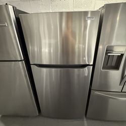 Frigidaire Refrigerator 2025 ( Refrigeradores )