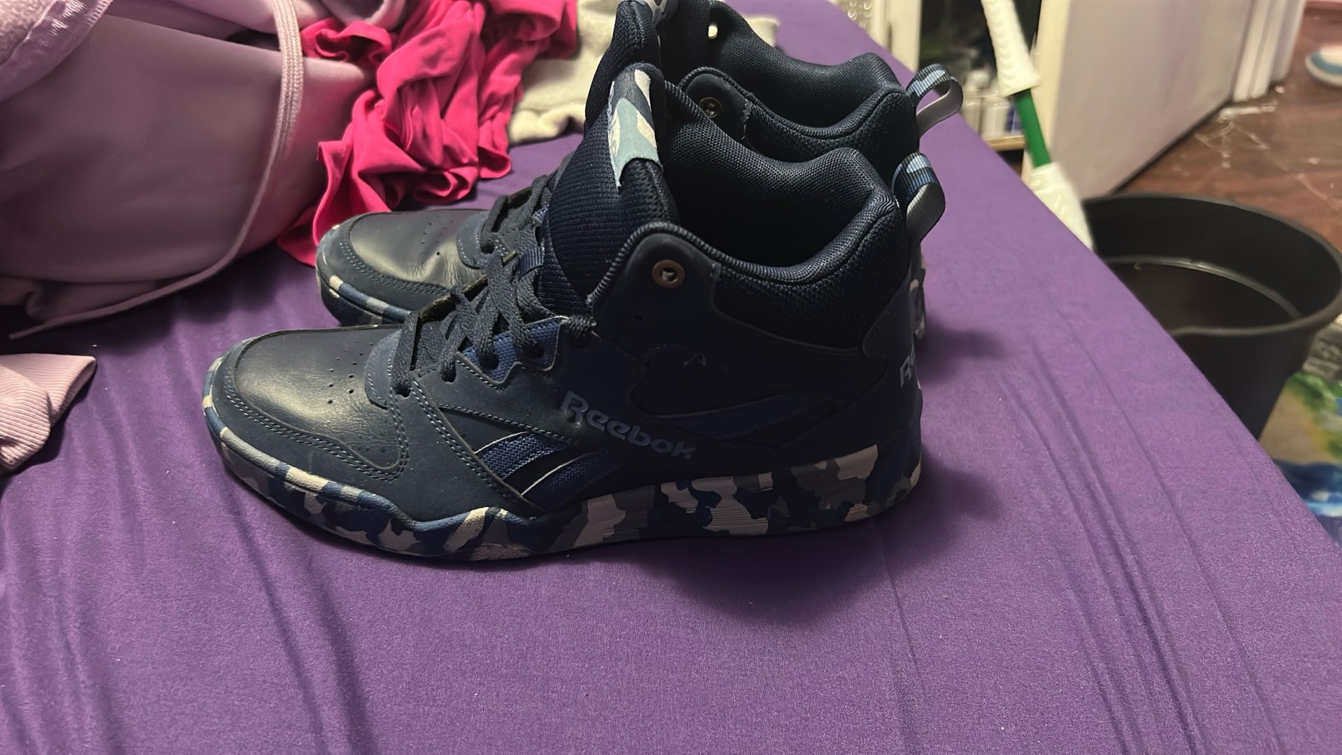 REEBOK