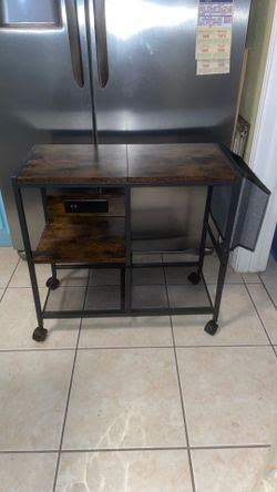 Small Rolling wood and metal work/power station