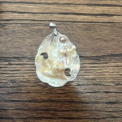 Pearl pendent real