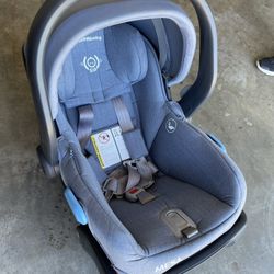 UPPAbaby Car seat And Base