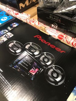 Pioneer receiver and speaker combo