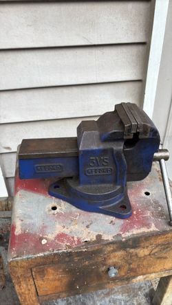Record 3VS swivel vise