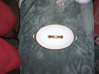Vintage Noritake Hand Painted Nippon White Fine Ceramic  Covered Dish/Bowl w/ Very Nice 1920's era Hand Painted Gold Trim/Detail