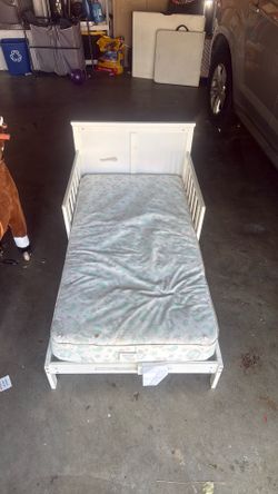 Free toddler bed and mattress