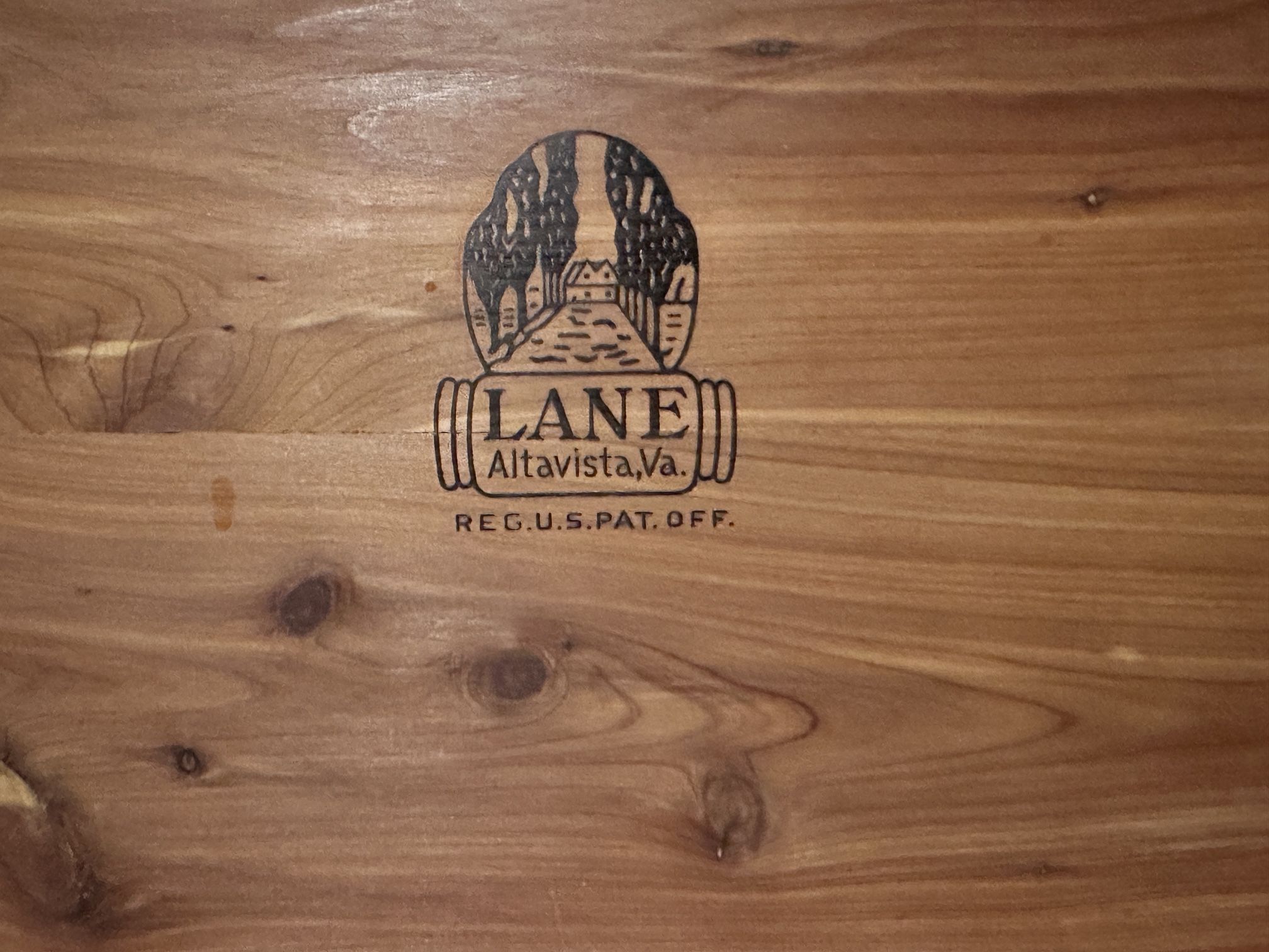 Lane Cedar Chest
