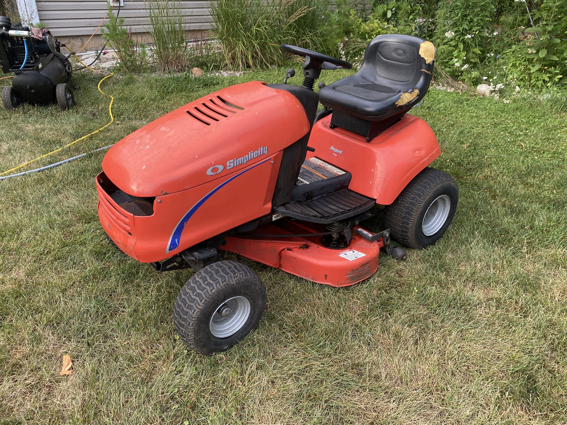 Simplicity Riding Lawnmower