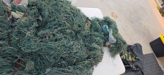 Ultimate Stealth Ghillie Suit & Display Setup – Maximum Coverage & Camouflage