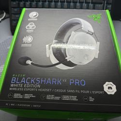 White Razer Blackshark v2 Pro (Excellent Condition)