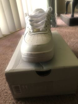 White air forces Size 11 In Men
