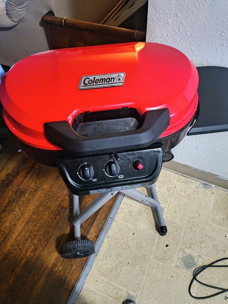 Coleman Road Trip Grill