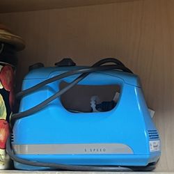 Kitchen Maid Hand Mixer 