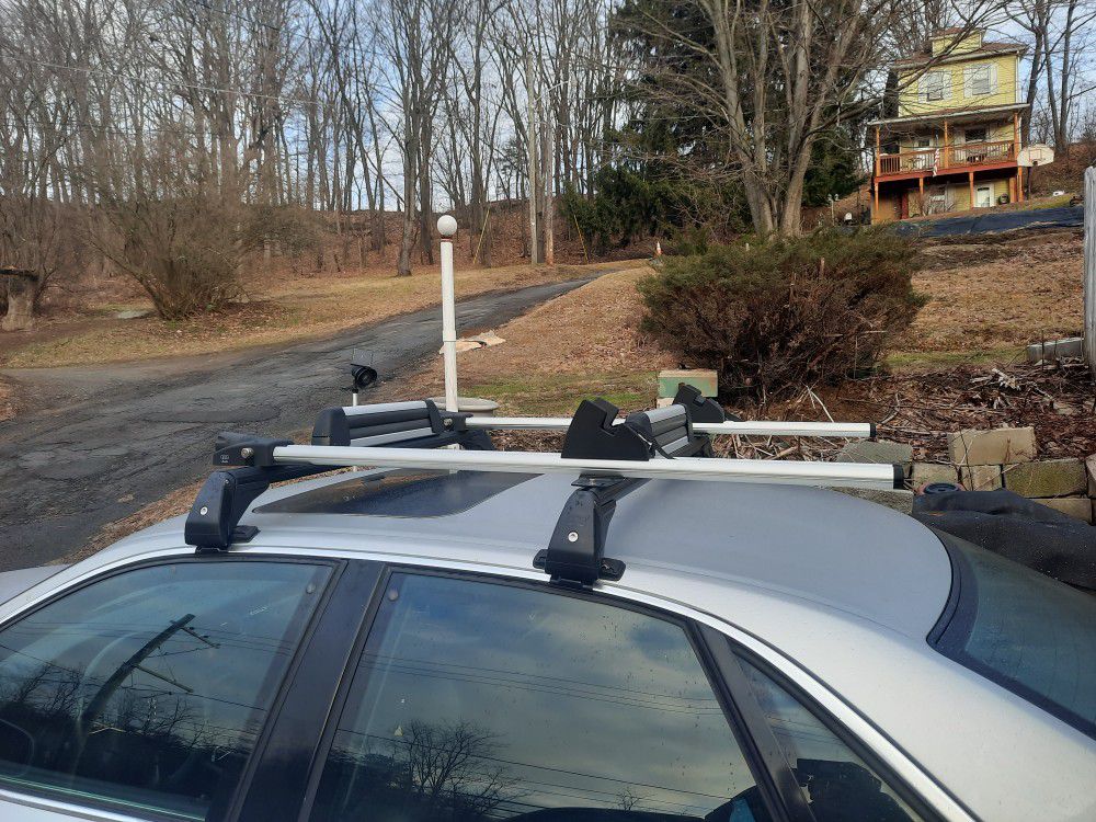 Roof Rack For Snow Board Or Surfboard 