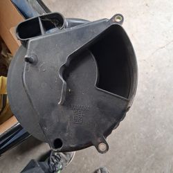 Yamaha vstar 1100 air filter housing
