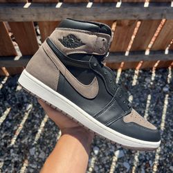 Jordan 1 High Palomino (Size 10)