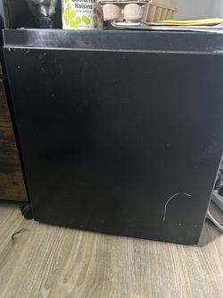 Mini fridge