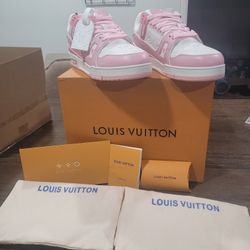 Louis Vuitton Sneakers 