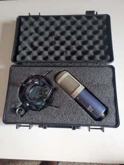 MXL R144 Ribbon Microphone