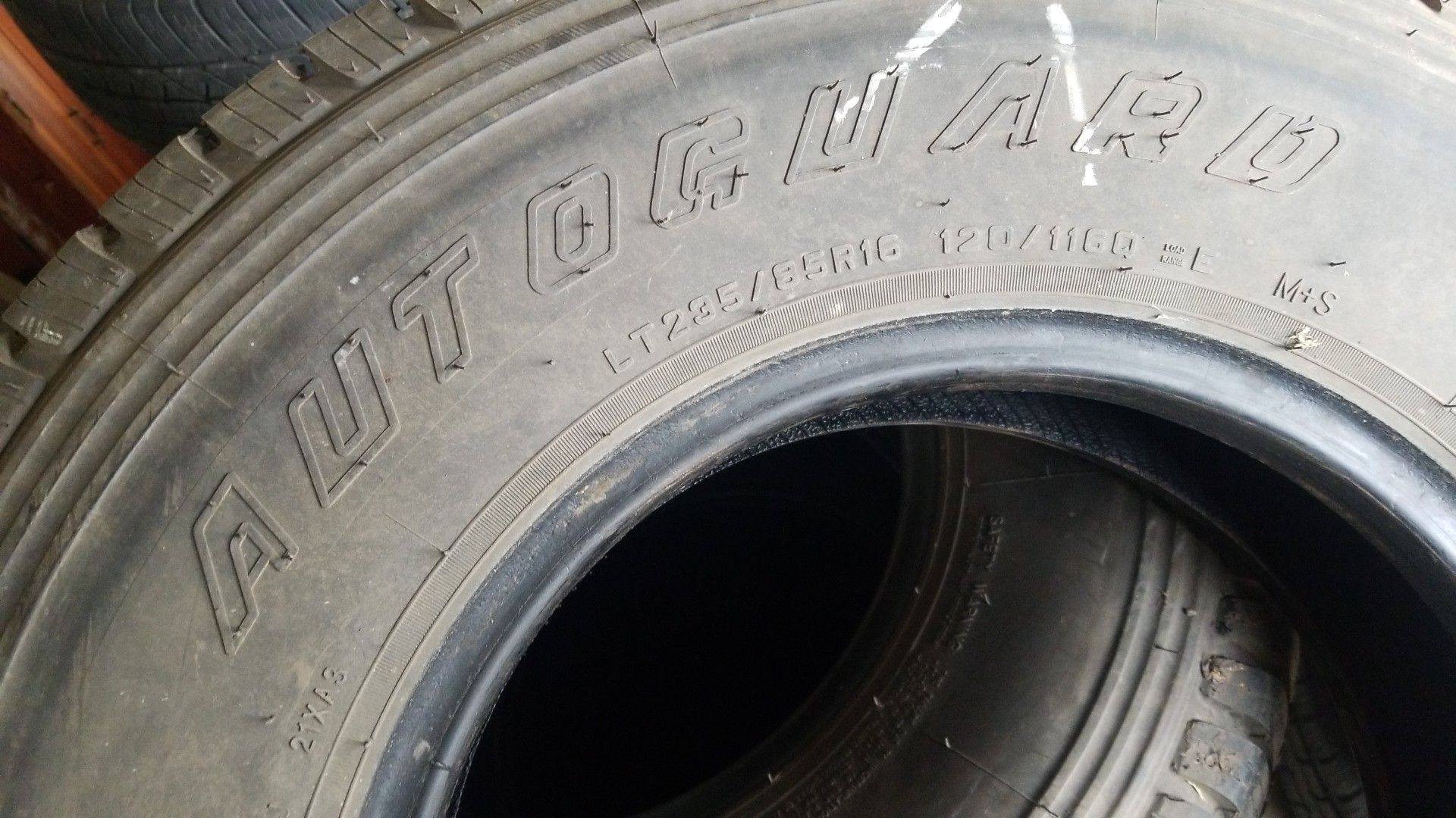 (6) 235/85 R16 Autoguard dually tires