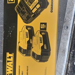 Dewalt 5h Battery Pack With Charger 