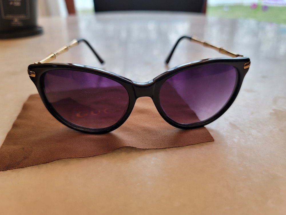 Gucci Sunglasses (Made In Italy) + Hard Case + Cloth