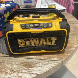 Dewalt Speaker 