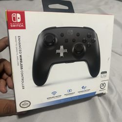 Nintendo Switch Pro Controller 