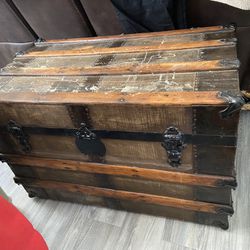 Antique chest 