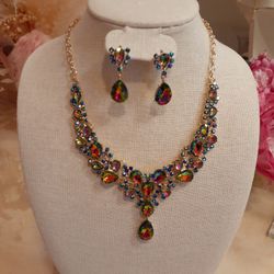 BEAUTIFUL RAINBOW NECKLACE SET 