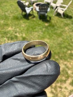 14K Gold Wedding Band Size 9.5