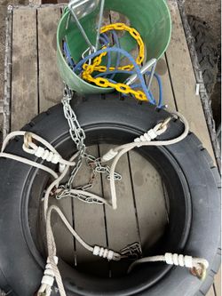 Tree tire swing set