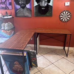 Corner Table 