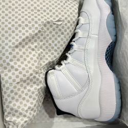 Jordan Retro 11 Legend Blue Size 6