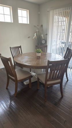 Dining set