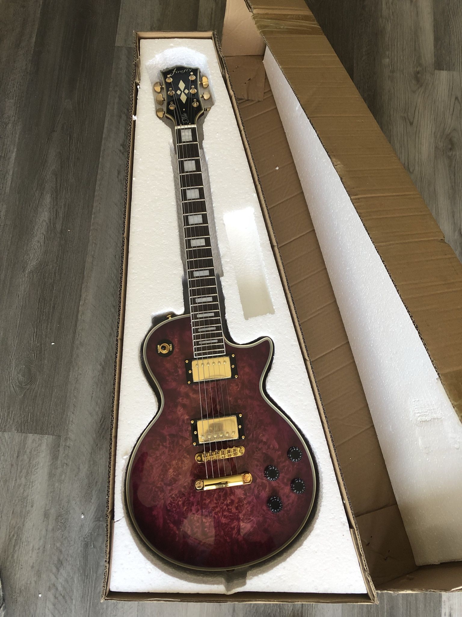 Electric Guitar - 🎸 