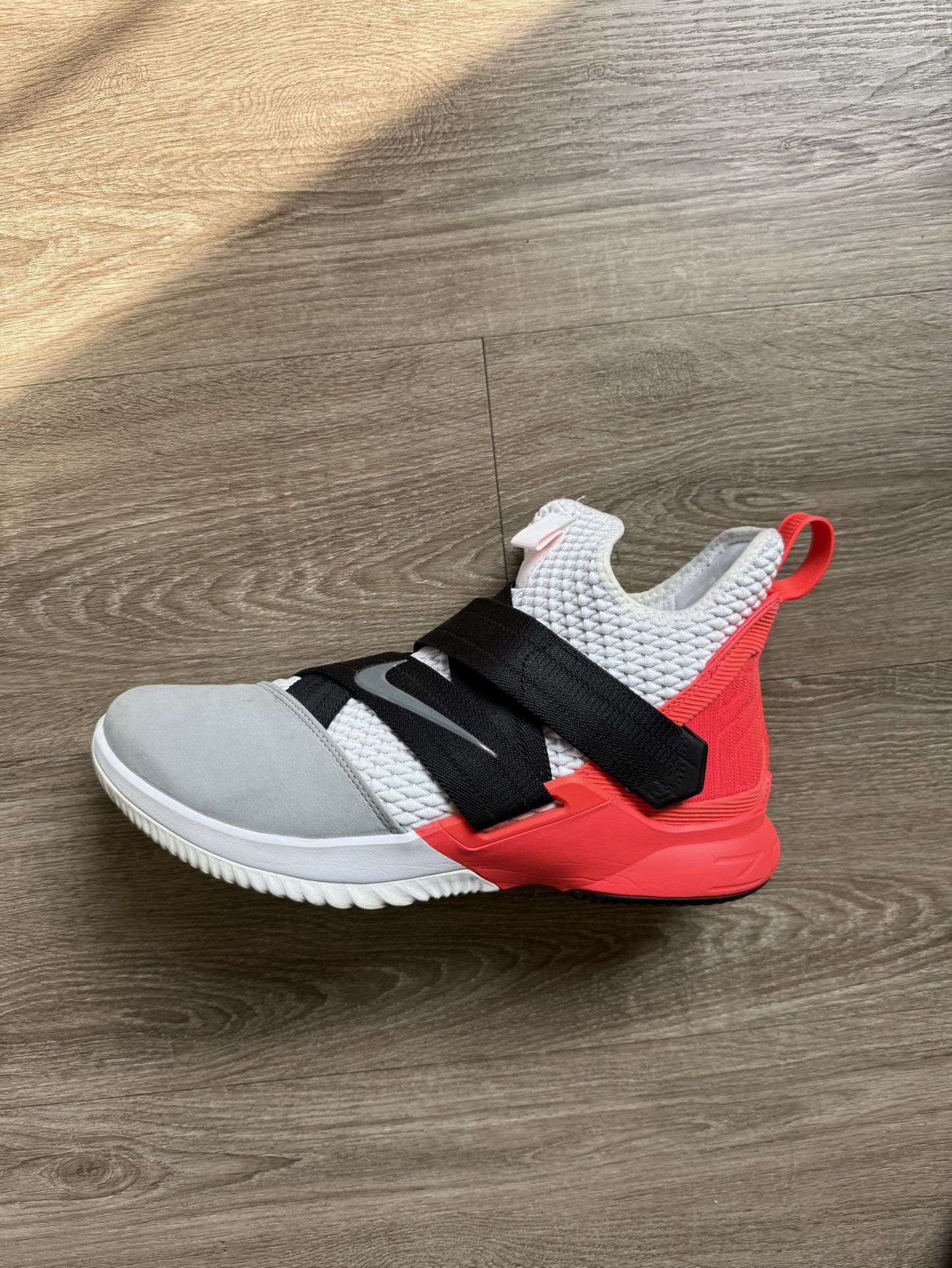 2018 LeBron Soldier 12 Flash Crimson Men’s Size 10.5