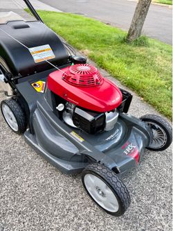 HONDA LAWN MOWER