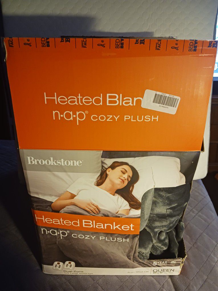 Heated BLANKET by Brookstone 
