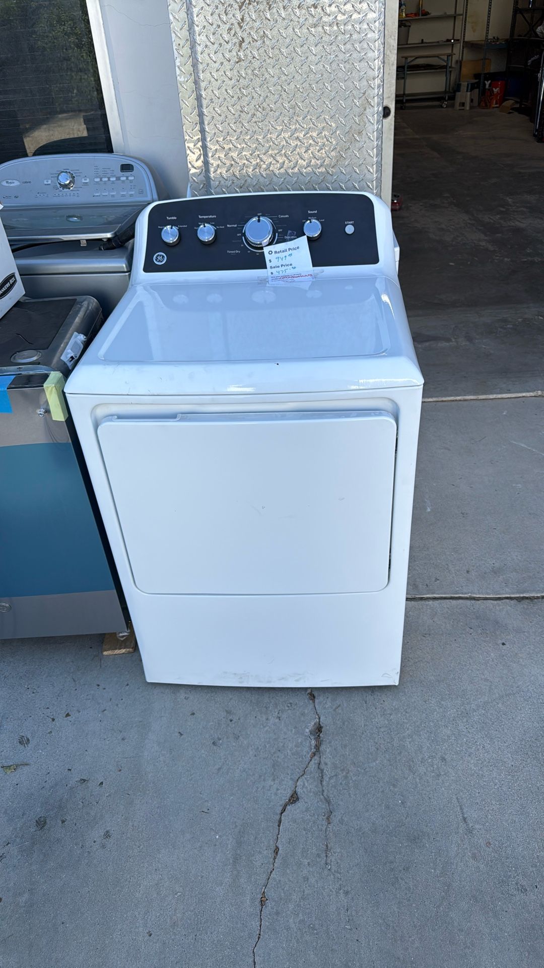 GE Dryer - New With Warranty 