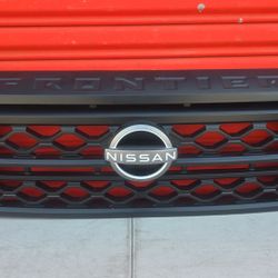 Nissan Frontier Front Grill 2021-2024