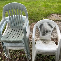 PLASTIC CHAIRS 
