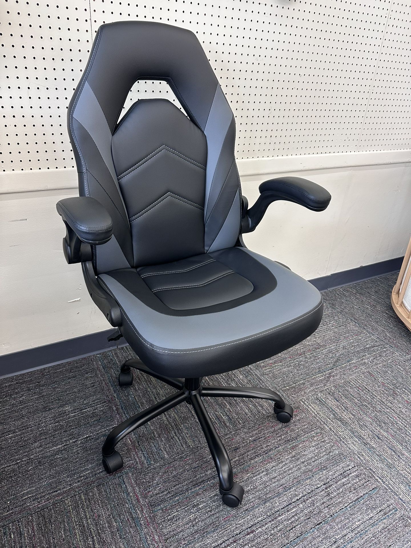 Gaming Chair, Computer Chair Ergonomic Office Chair PU Leather Desk Chair, Gray-Black, New