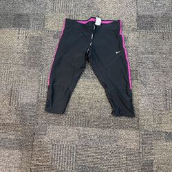 Nike Women’s Large Dri Fit Pink And Black Knit Capris