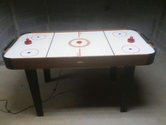 Air Hockey Table