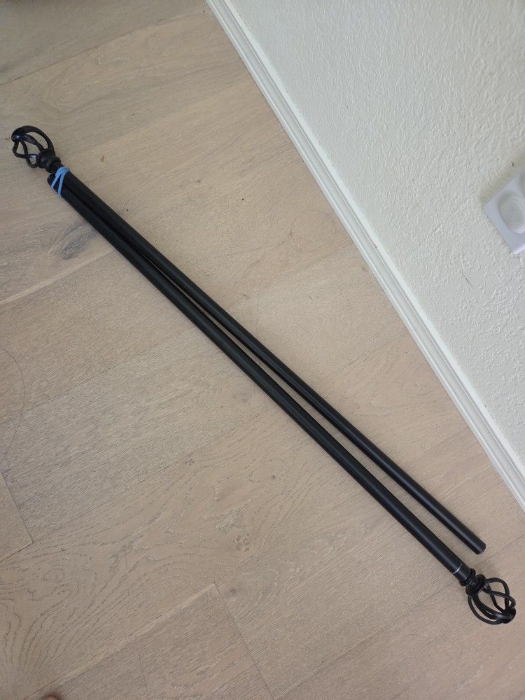 Cage 28-48 in Adjustable Single Curtain Rod 5/8 in. Diameter in Black with Openwork Finials